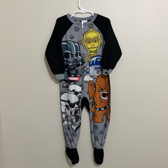 Star Wars Other - Star Wars Kids One Piece Footie - Black, Gray, and Brown 4T